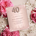 40e Verjaardag roos gouden glitter uitnodiging<br><div class="desc">Een moderne,  stijlvolle en glamoureuze uitnodiging voor een 40ste verjaardagsfeestje. Een rozen gouden achtergrond met druppels,  verfdruppellook. De naam is geschreven met een modern donker roos goudkleurig handschrift. Personaliseer en voeg uw feestdetails toe. Nummer 40 is geschreven met een ballonstijl lettertype,  script.</div>