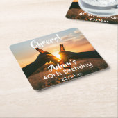 40e verjaardag voor jongens die bier eten kartonnen onderzetters (Schuin)