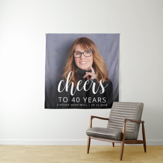 40e verjaardagsfeestje foto wit script gejuich wandkleed (In situ)