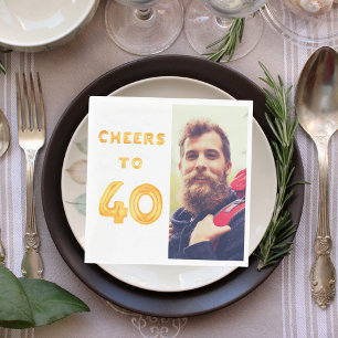 40e verjaardagsfoto gouden ballonnen proost lunch servet