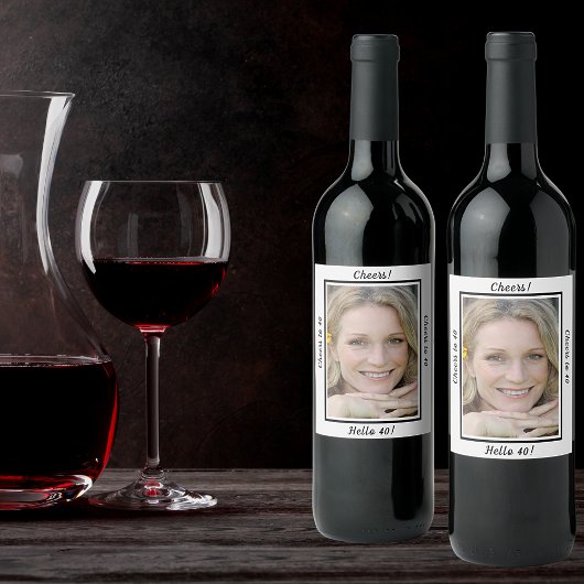 40e verjaardagsfoto's met 40 wijn etiket