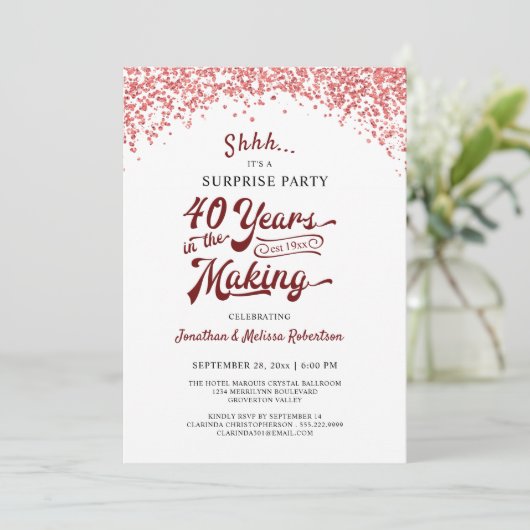 40ste Verjaardags Surprise Party Robijnrood Confet Kaart (Staand voorkant)