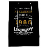40th Birthday 1986 Add Name Legend Black Gold Medium Cadeauzakje (Achterkant)