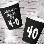 40th Birthday Celebrating Naam toevoegen Zwart Wit Papieren Bekers<br><div class="desc">Personaliseer deze 40th Birthday Paper Cups in een zwart-wit over de heuvel thema voor Custom DIY Celebration decor. Creëer Your Own Personal touch door het bewerken van de Text Sjablonen voor een Gepersonaliseerd Get Together van de Birthday Honoree.</div>