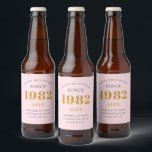 40th Birthday Name 1982 Pink Grey Elegant Chic Bier Etiket<br><div class="desc">Een gepersonaliseerd elegant bieretiket dat gemakkelijk aan te passen is voor die speciale gelegenheid.</div>