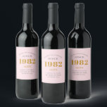 40th Birthday Name 1982 Pink Grey Elegant Chic Wijn Etiket<br><div class="desc">Een gepersonaliseerd elegant wijnetiket dat gemakkelijk aan te passen is voor die speciale gelegenheid.</div>
