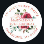 40th Birthday Roos Floral Retour Adres Label<br><div class="desc">Voeg een speciaal tintje toe aan uw verjaardagsuitnodigingsenveloppen met dit elegante ronde ontwerp. Het beschikt over een waterverf rode en roze rozenbloem in het midden. Donkergroene bladeren geven het een rustieke botanische sfeer. De naam en verjaardag wordt geschreven over het midden op een witte strook, en het adres wordt toegevoegd...</div>