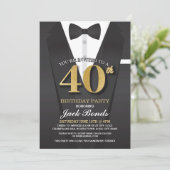 40th Birthday Spy Suit Black stropdas Gold Invitat Kaart (Staand voorkant)
