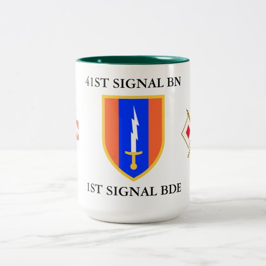 41STE SIGNAAL BATTALION 1STE SIGNAAL BRIGADE TWEEKLEURIGE KOFFIEMOK (Center)