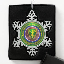 42e brigade van de militaire politie tin sneeuwvlok ornament