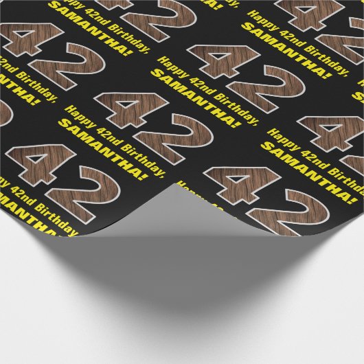 42e Verjaardag: Naam & Faux Wood Grain Patroon "42 Cadeaupapier (Hoek)