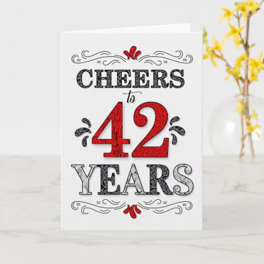 42e verjaardag Proost in rood wit zwart patroon Kaart (Gele Bloem)