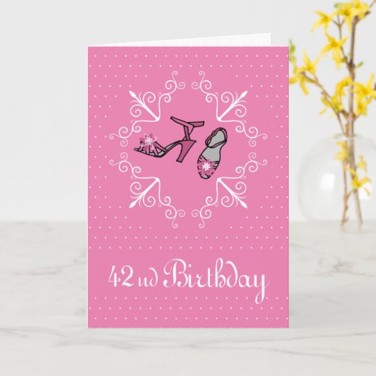 42e verjaardag, roze schoenen kaart (Gele Bloem)