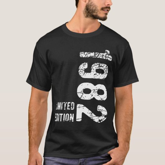 42e verjaardagscadeau 1982 Limited Edition 42 jaar T-shirt (Voorkant)