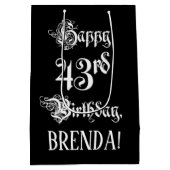 43e verjaardag: Fancy, elegant script + aangepaste Medium Cadeauzakje (Achterkant)
