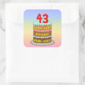 43e verjaardag: Fun Cake and Candles + Custom Name Vierkante Sticker (Tas)