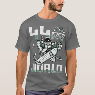 44 jaar van deze wereld, 44e verjaardag skater A T-shirt