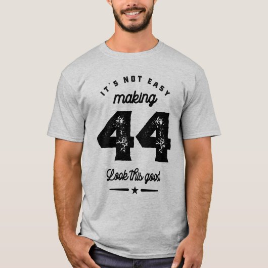44-jarige 44e verjaardag Funny Gift T-shirt (Voorkant)