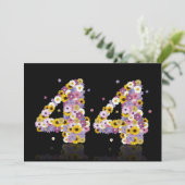 44e verjaardag, met bloembranen kaart (Staand voorkant)