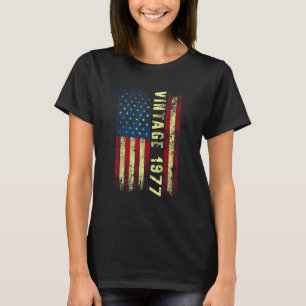 45 jaar oude Vintage 1977 Amerikaanse vlag 45e geb T-shirt