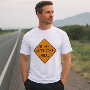 45 MPH Speed Zone Mannen Sport-Tek T-Shirt