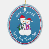45e Jubileum Gift Fun Snow Couple met Kerstmis Keramisch Ornament (Links)