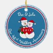 45e Jubileum Gift Fun Snow Couple met Kerstmis Keramisch Ornament (Achterkant)
