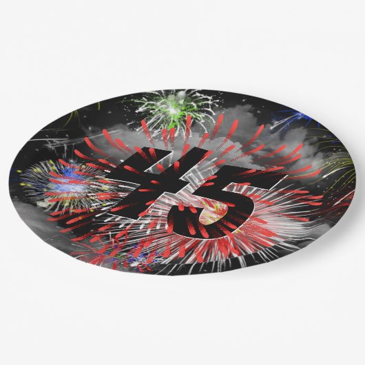 45e verjaardag vuurwerk in wolken papieren bordje (Gekanteld)