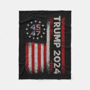 47 Trump 2024 Amerikaanse Vlag (op achterkant) 1  Fleece Deken