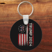 47 Trump 2024 Amerikaanse vlag (op rug) 1 Sleutelhanger (Voorkant)