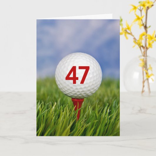 47e verjaardag Golfbal op rood T-shirt Kaart (Gele Bloem)