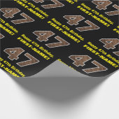 47e Verjaardag: Naam & Faux Wood Grain Pattern "47 Cadeaupapier (Hoek)