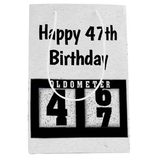 47th Birthday Black Odometer Medium Cadeauzakje (Voorkant)