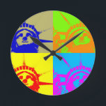 4 Colour Pop Art Lady Liberty Ronde Klok<br><div class="desc">New York City Symbool Gebouwen Retro Stijl Afbeeldingen & Digitale Schilderijen</div>