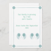 4 Feet, 2 Hearts Twin Zwangerschapsaankondiging Kaart (Voorkant / Achterkant)