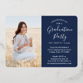 4 Foto Graduation Party Modern Script Navy Blauw & Folie Uitnodiging (Achterkant)