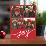 4 Foto Instagram Collage Modern Joy Script Feestdagenkaart<br><div class="desc">Gebruik 4 vierkante afbeeldingen om een unieke en trendy Merry-kerstfotokaart te maken. De achtergrond is helder en vrolijk rood met het grote manuscript JOY. Als u om het even wat rond moet bewegen,  klik op de aanpassingsknoop om veranderingen aan te brengen.</div>