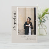 4 foto's script neutraal 2025 diploma uitnodiginge kaart (Staand voorkant)
