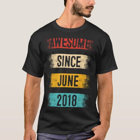 4 jaar oud Geweldige sinds juni 2018 4e verjaardag T-shirt (Voorkant)