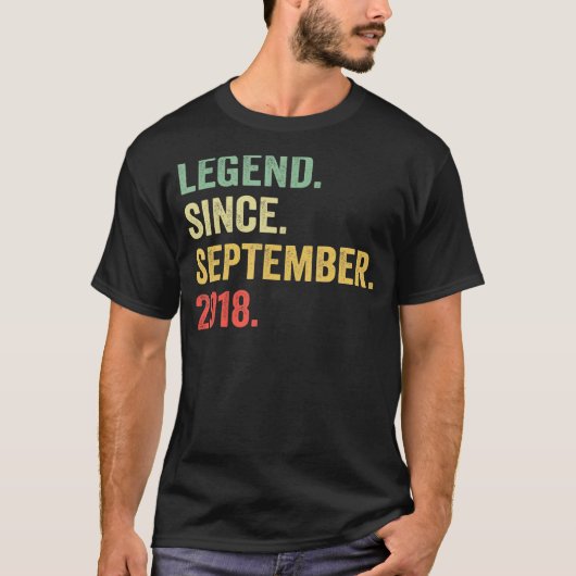 4 jaar oude leggende sinds september 2018 4e geboo t-shirt (Voorkant)