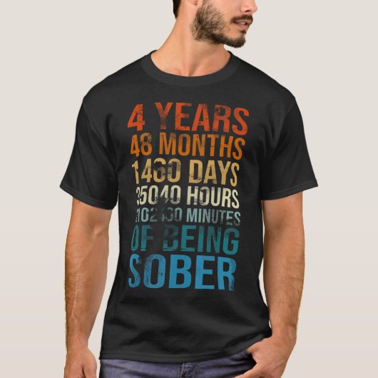 4 jaar Sober Celebrety Recovery Clean T-shirt (Voorkant)