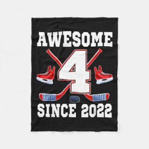 4 Jaren Geweldig Sinds 2022 Hockey Thema Verjaarda Fleece Deken