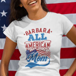 4 juli Alle Amerikaanse moeders vaderlandslievende T-shirt<br><div class="desc">Vierde juli met dit patriottische T-shirt met de tekst "All American mama" in rode en lichtblauwe retro-achtige lettertypen boven de iconische Amerikaanse sterren en strepen vlag. Deze T-shirt is eenvoudig aan te passen aan de jouw naam en is perfect voor elke 4de juli-feest- of familiereünie, of zelfs om je toewijding...</div>