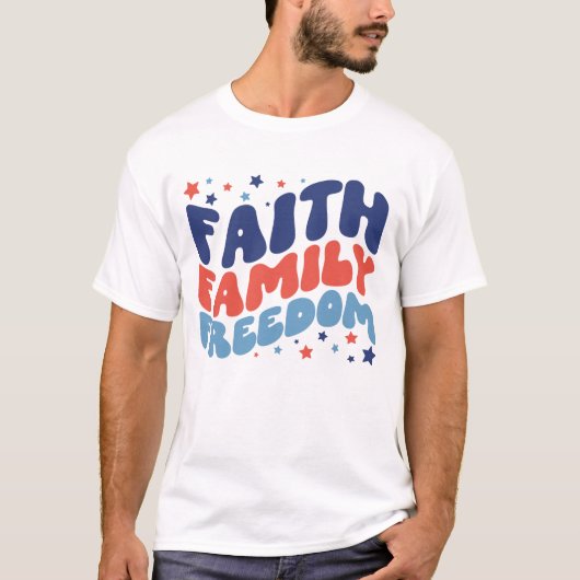 4 JULI GELOOF FAMILIE VRIJHEID GROOVY TYPOGRAFIE T-SHIRT (Voorkant)