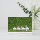 4 juli golfbal met Amerikaanse vlag op groen Briefkaart (Staand voorkant)