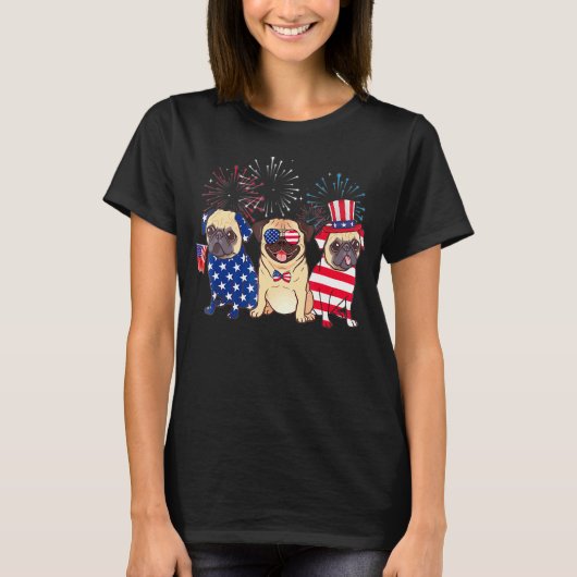 4 juli hond drie pug honden Cool Amerikaanse vlag T-shirt (Voorkant)