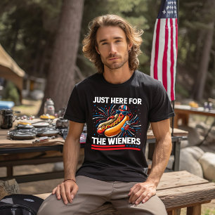 4 juli Hot Dog Ik ben hier alleen voor de Wieners T-shirt