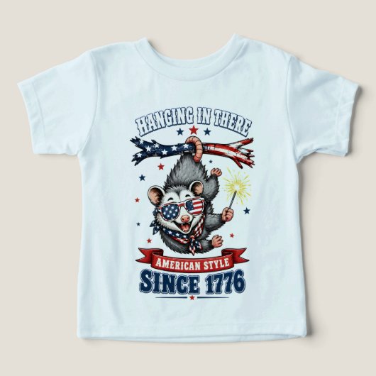 4 juli opossum hangende peuter t-shirt (Design voorkant)