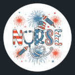 4 juli Patriottische Verpleegster Ronde Sticker<br><div class="desc">4th of July Patriotic Nurse American Flag USA Nursing Funny Patriotic Graphic Design Gift Classic Ronde Stickers Classic Collectie.</div>