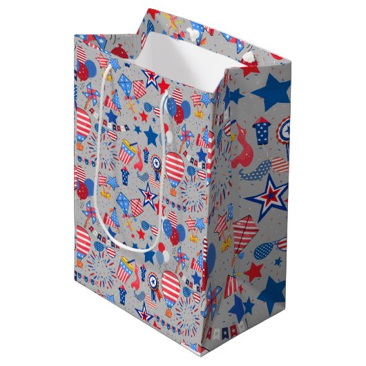 4 juli Patroon 04x4 LGrey BG Medium Cadeauzakje (Voorkant Gekanteld)